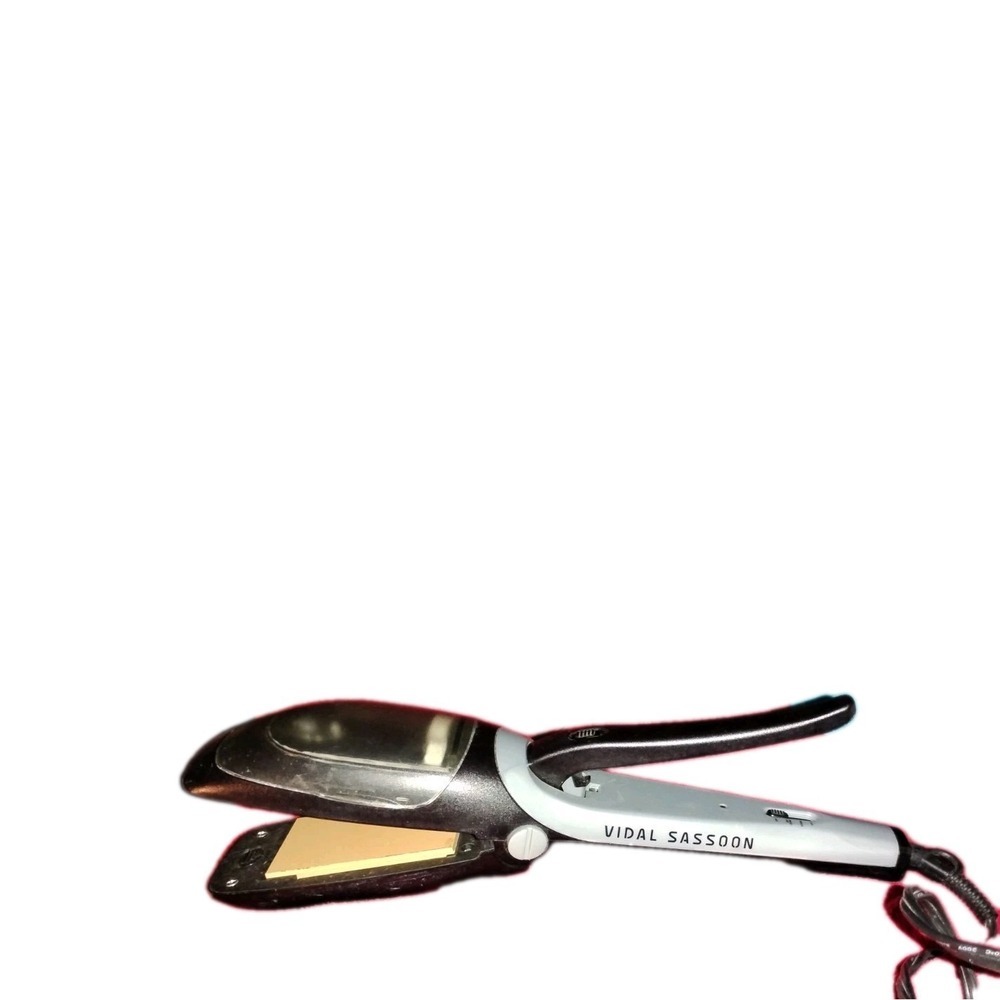 Vidal Sassoon Ion and Ceramic‎ Steam Straightener 2" & Multi-Styler Model VS183